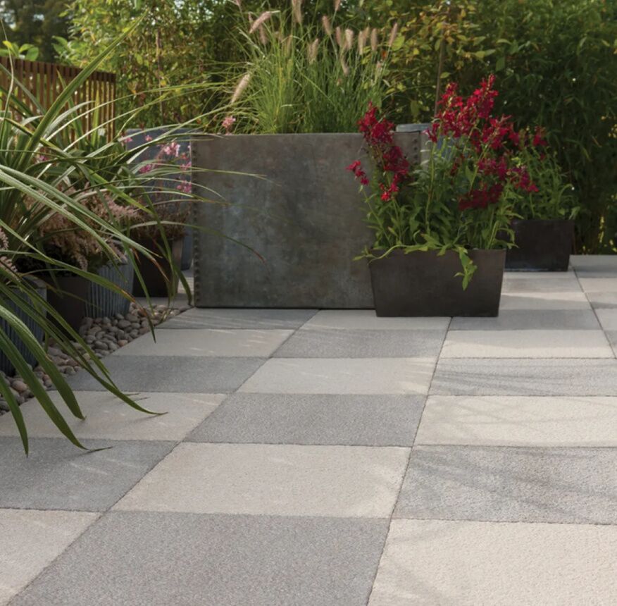 Bradstone Textured 600mm x 600mm x 32mm Paving Slab – Dark Grey